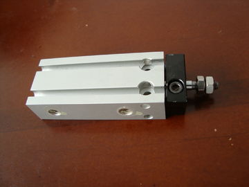 Ελεύθερος κύλινδρος CDUK ράβδων εγκατάστασης διπλός με το μαγνήτη μη - περιστρεφόμενος τύπος ράβδων
